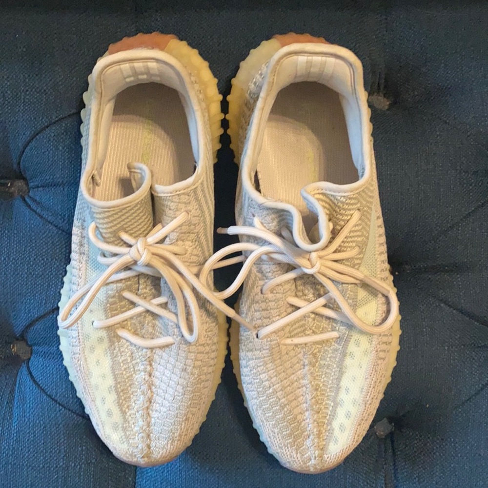 Yeezy Boost 350 made by Adidas  includes box